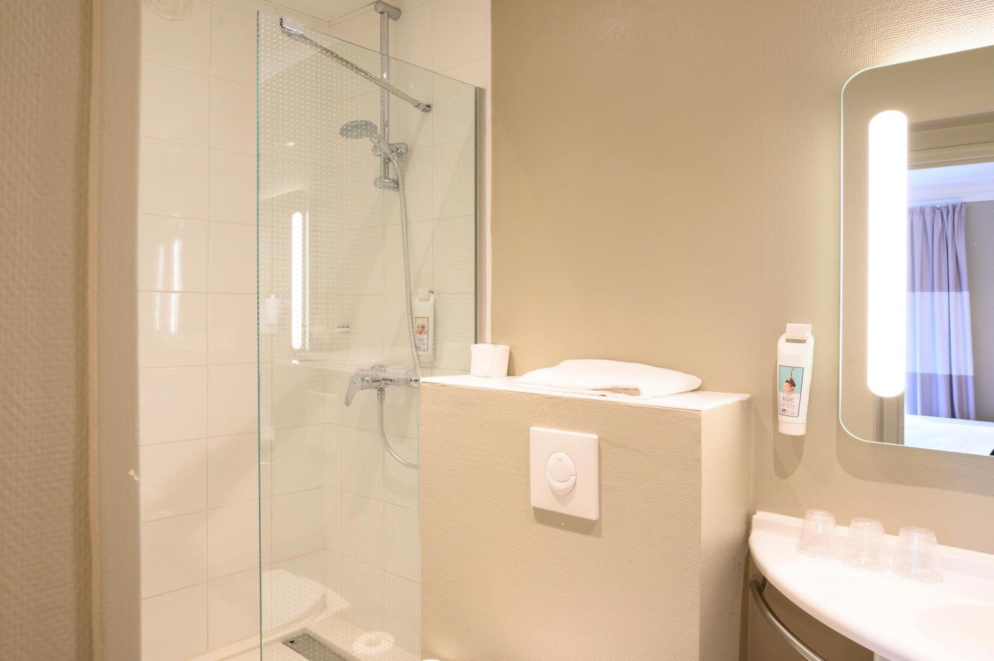 Standard Single Room,1224243415:JPEG